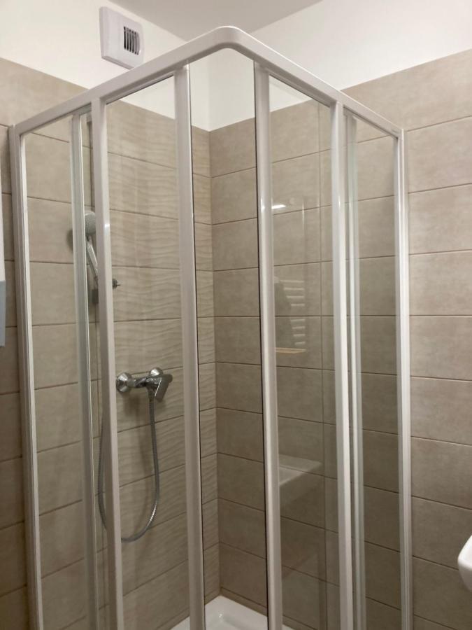 Vizparti Apartman Сиофок Екстериор снимка