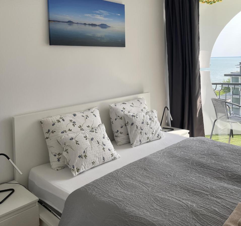 Vizparti Apartman Сиофок Екстериор снимка