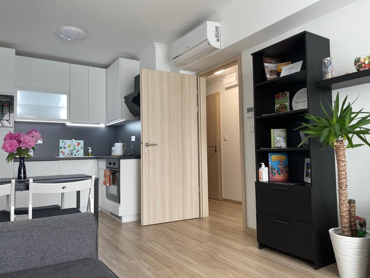 Vizparti Apartman Сиофок Екстериор снимка