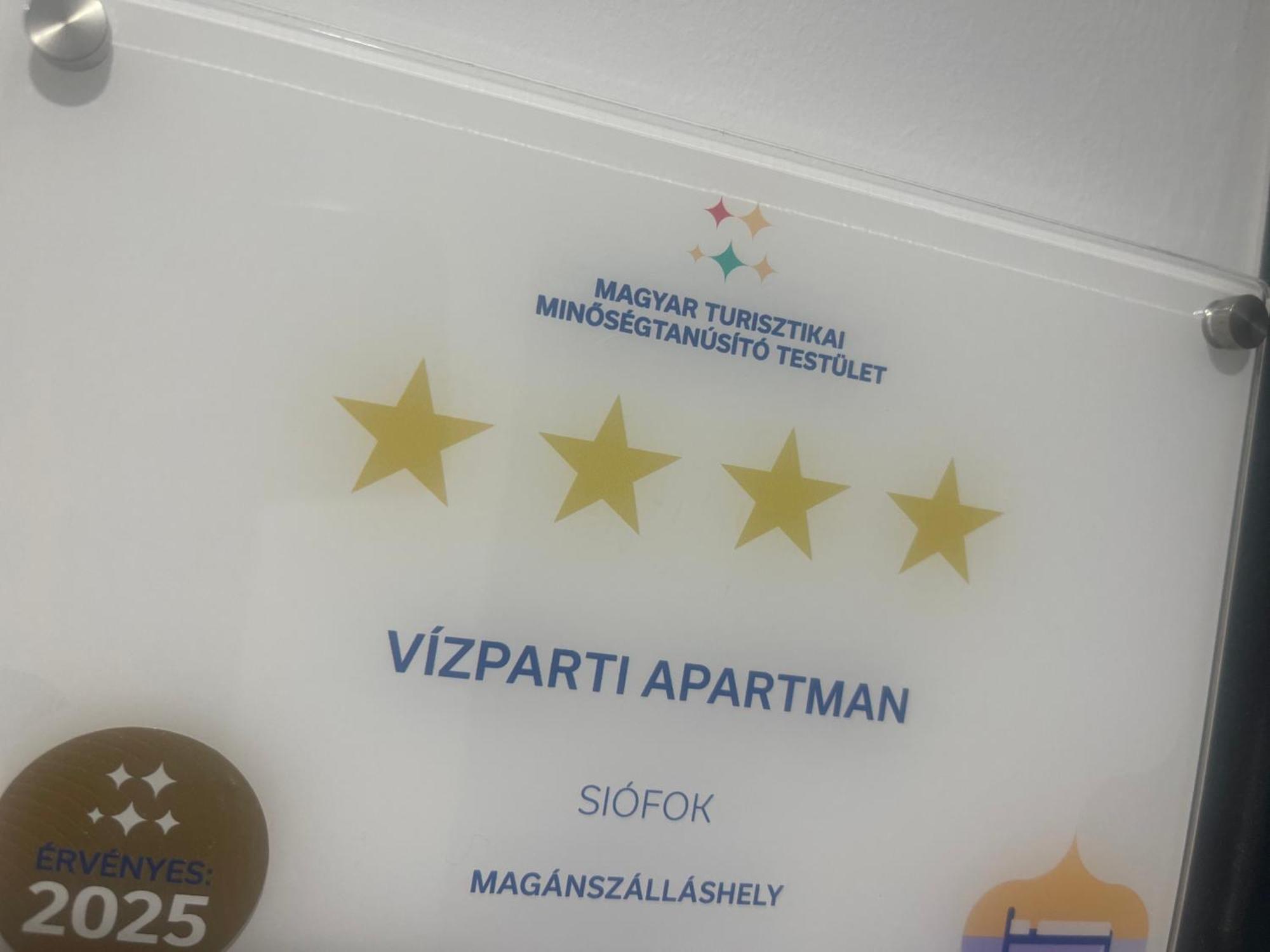 Vizparti Apartman Сиофок Екстериор снимка