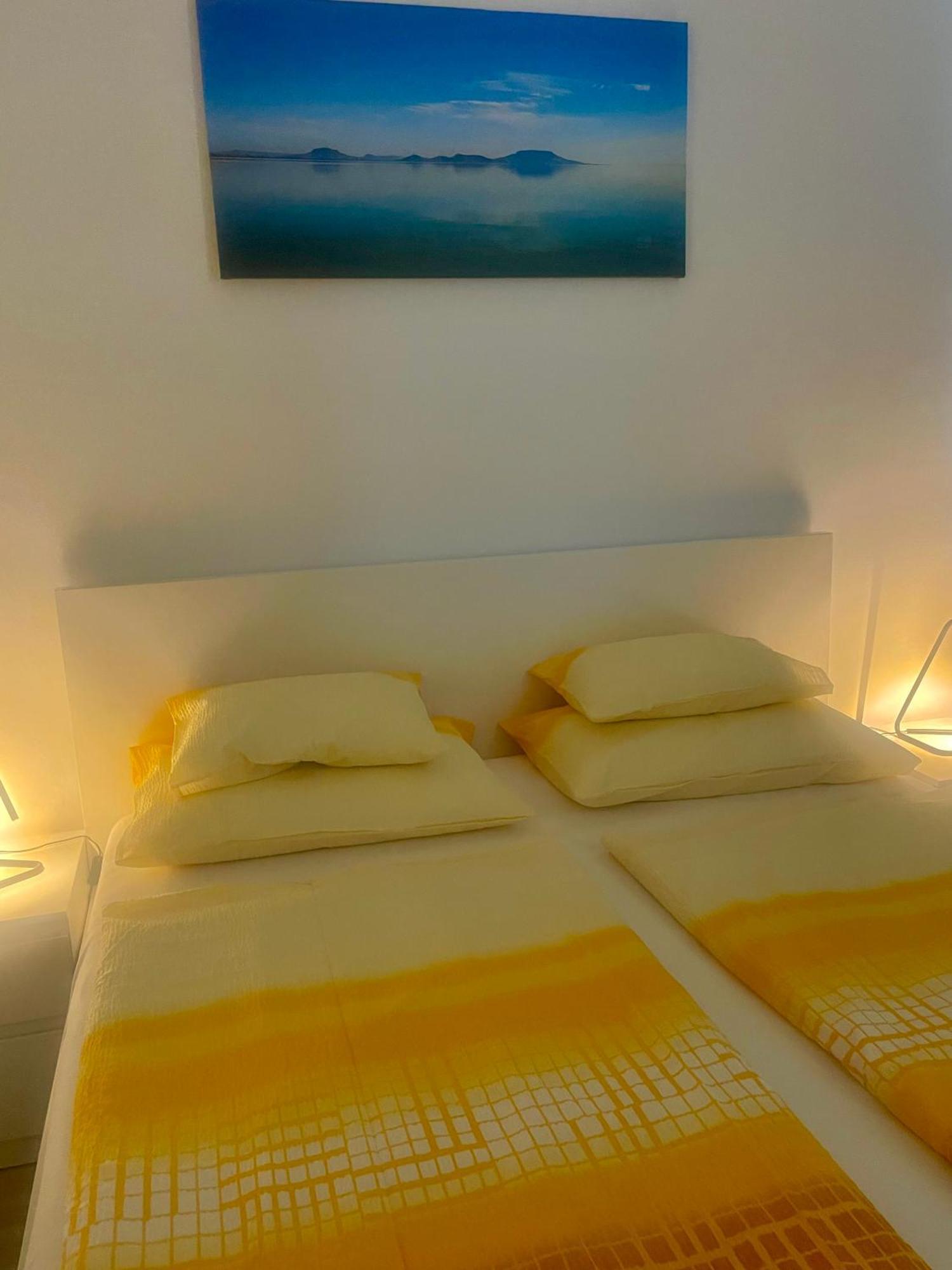 Vizparti Apartman Сиофок Екстериор снимка